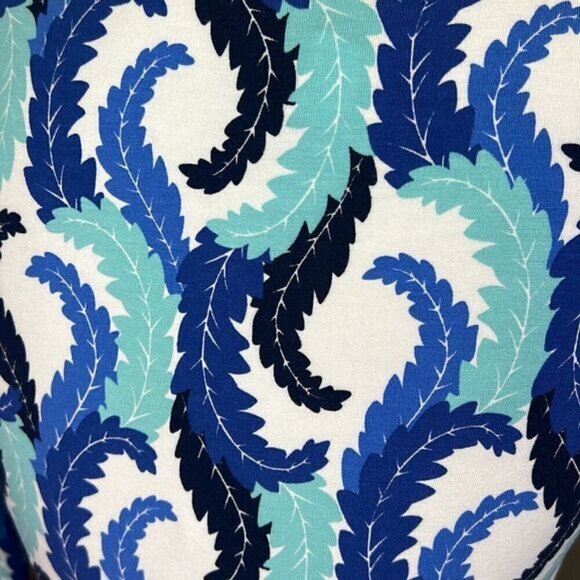 BODEN Feathered Shades of Blue Wrap Dress Sz 6 EUC - Picture 3 of 7